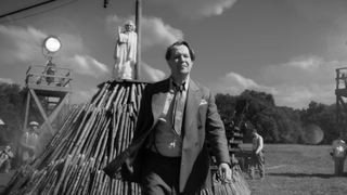 Gary Oldman is looking Gary Old-timey in our first glimpse of David Fincher's <i>Mank</i>